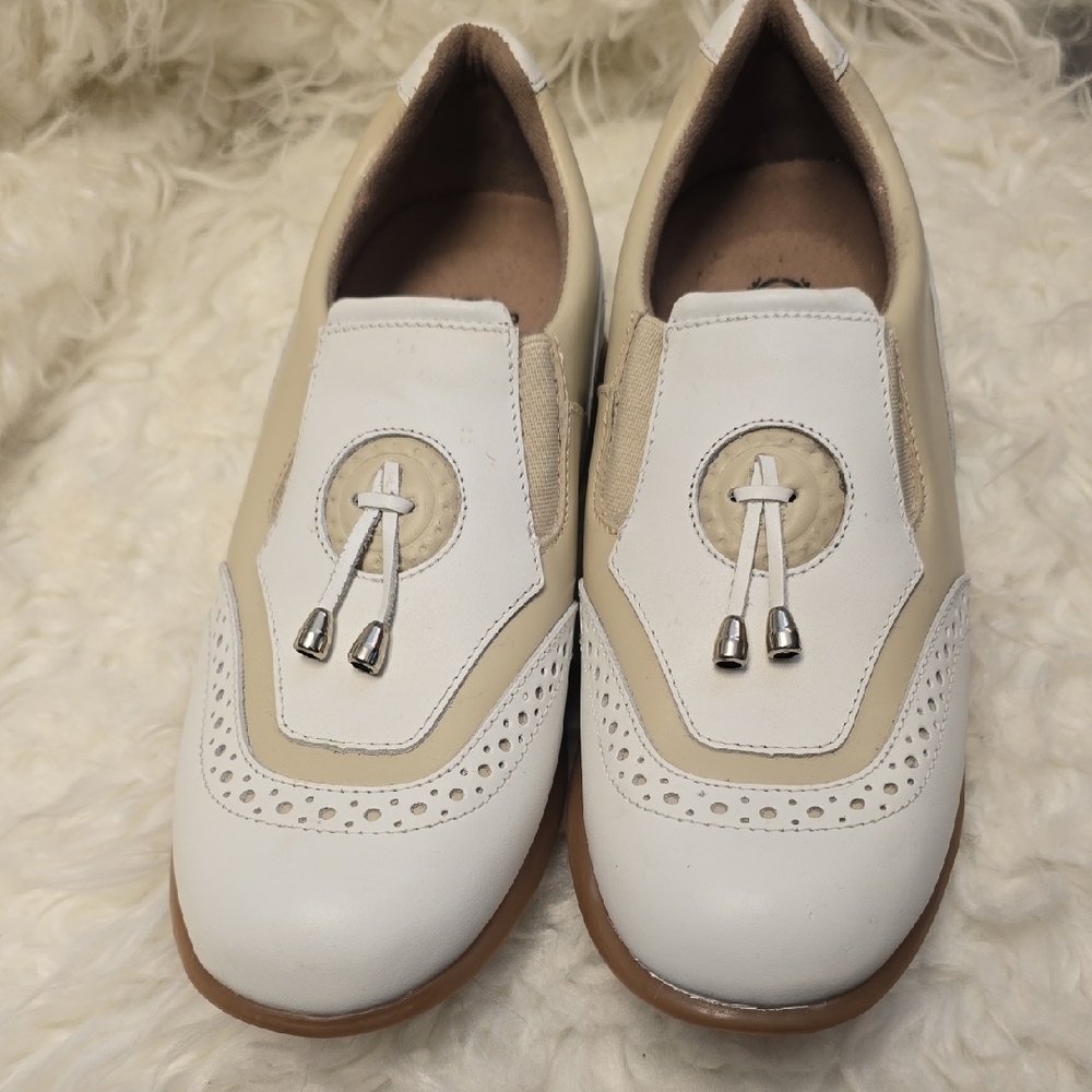 COCLICO Women's Cream and Tan Loafers - Picture 3 of 10